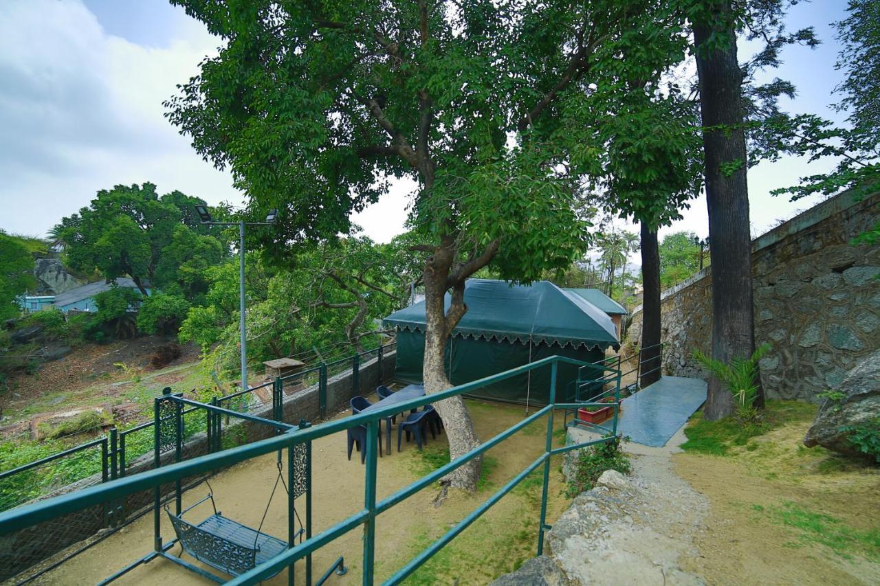 Hotel The Colonial Manek Manor Mount Abu Exterior foto